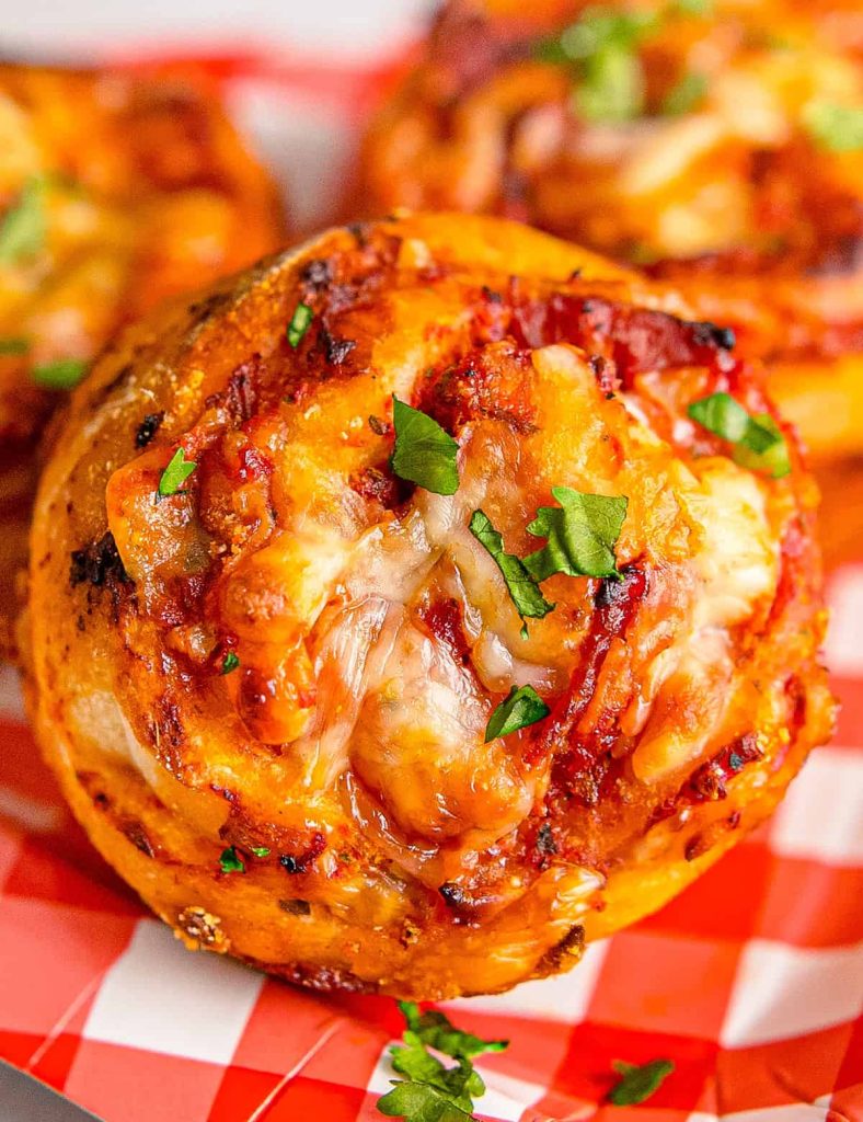 Baked Pizza Pinwheels