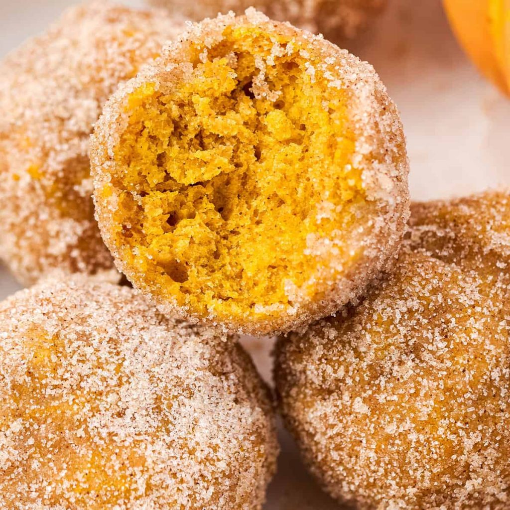 Baked Pumpkin Spice Donut Holes