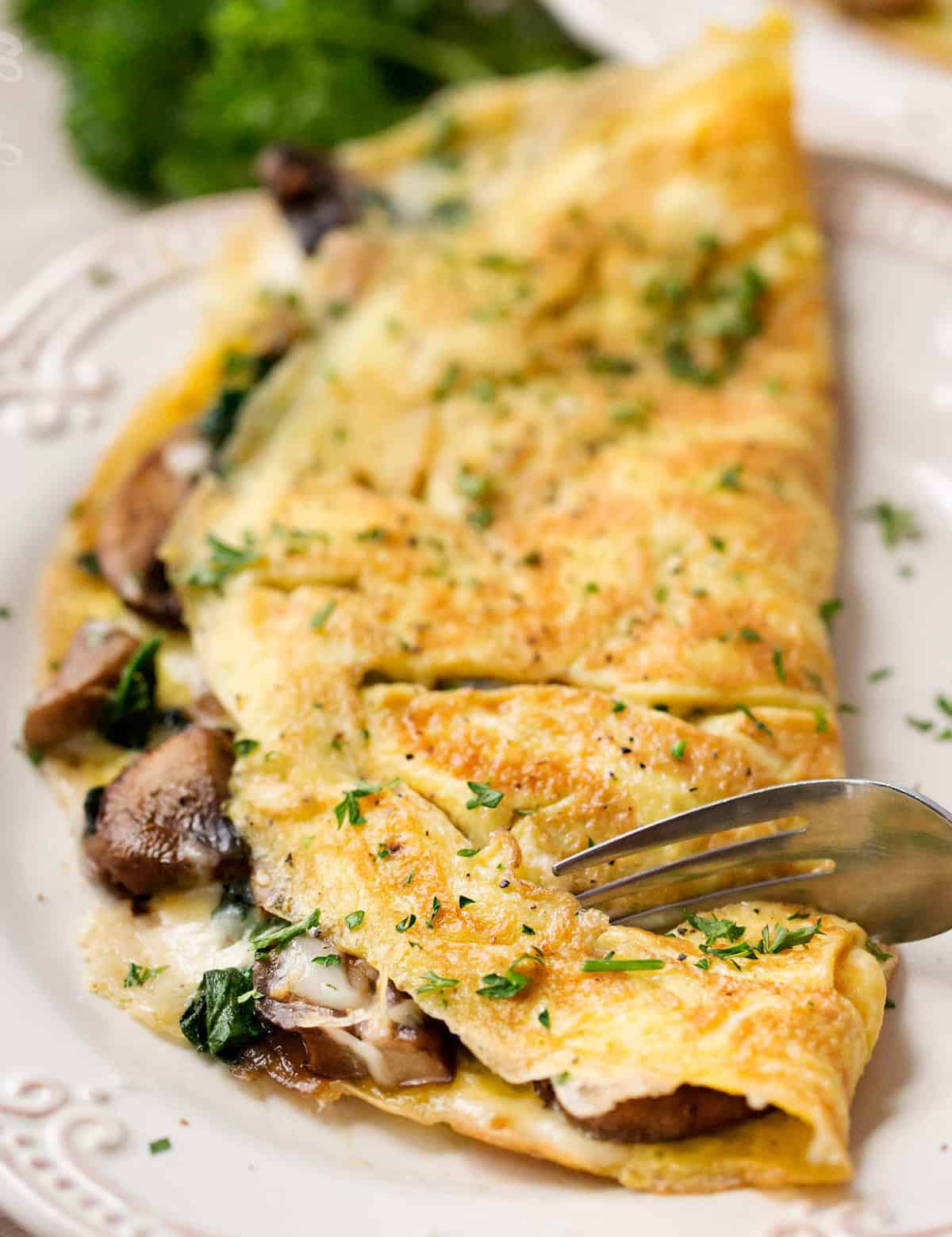 Cheesy Mushroom and Spinach Omelet