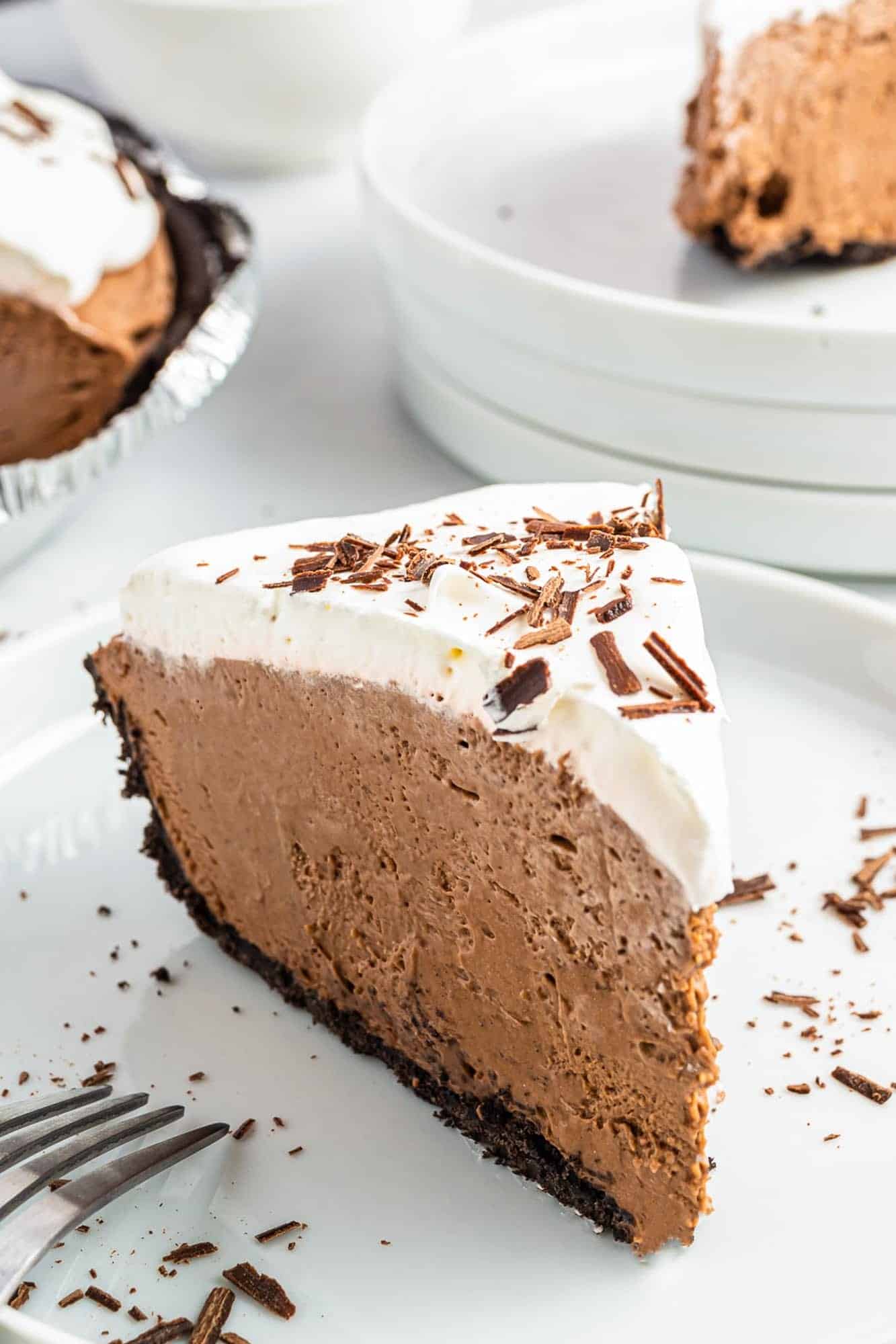 Frozen Chocolate Pie (No Bake!)