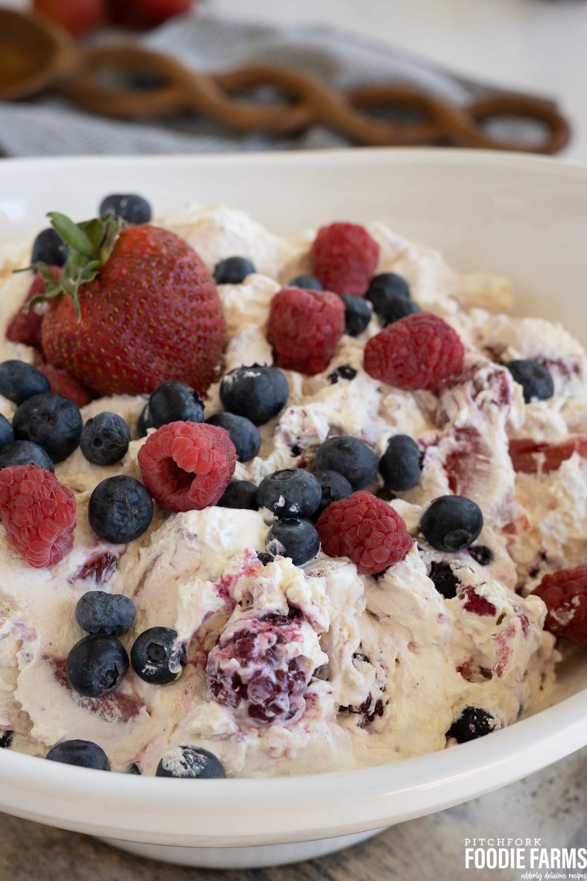 Mixed Berry No Bake Cheesecake Salad
