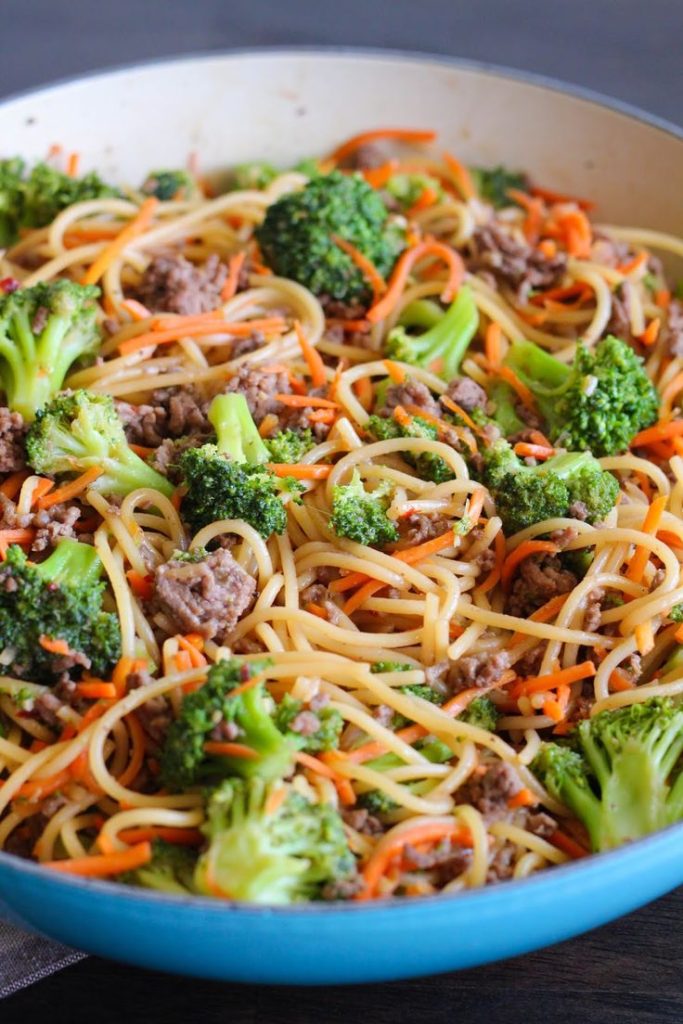 Savory Ground Beef Lo Mein With Vegetables