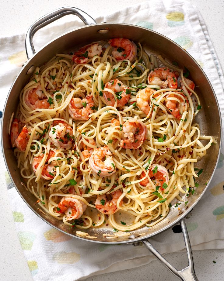 Buttery Garlic Shrimp Scampi Pasta