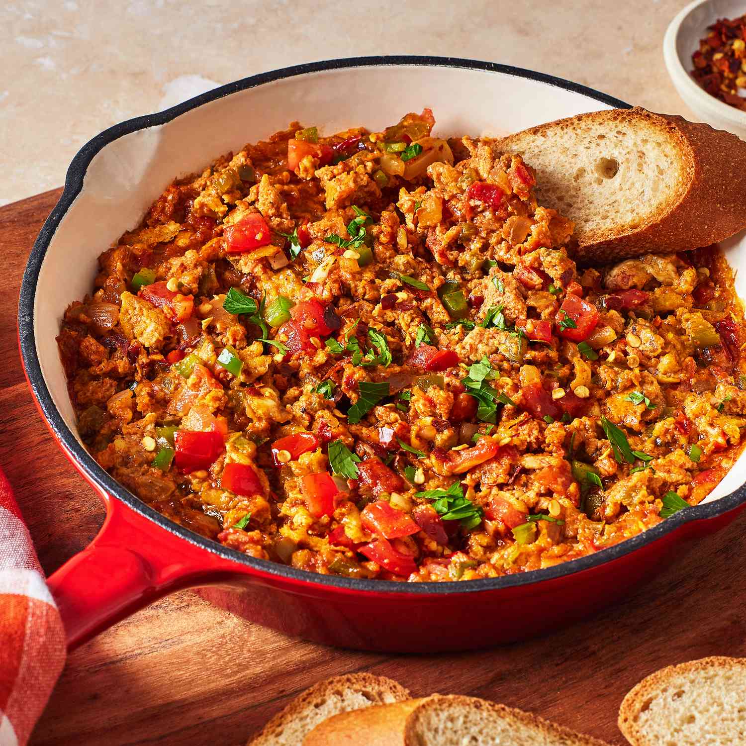 Menemen (Turkish Scrambled Eggs With Tomatoes)