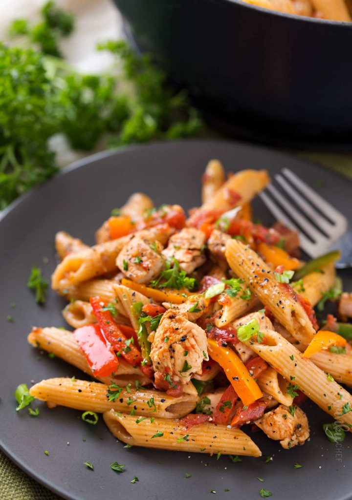 One Pot Chicken Fajita Pasta Delight