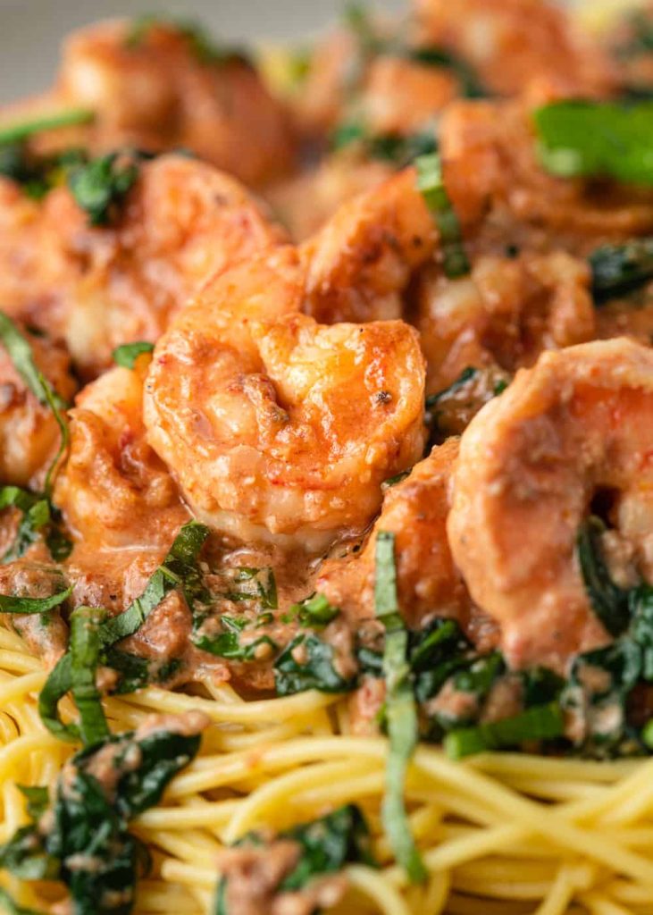 Tuscan Shrimp With Garlic And Spinach