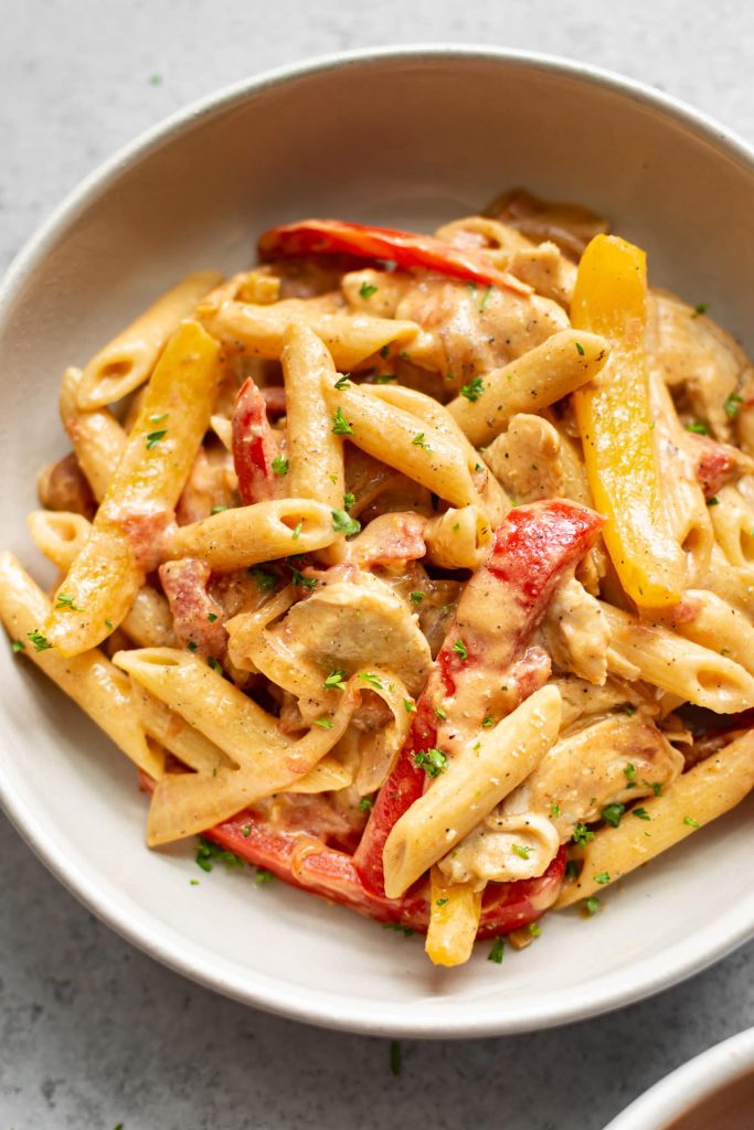 Creamy Chicken Fajita Pasta Bake
