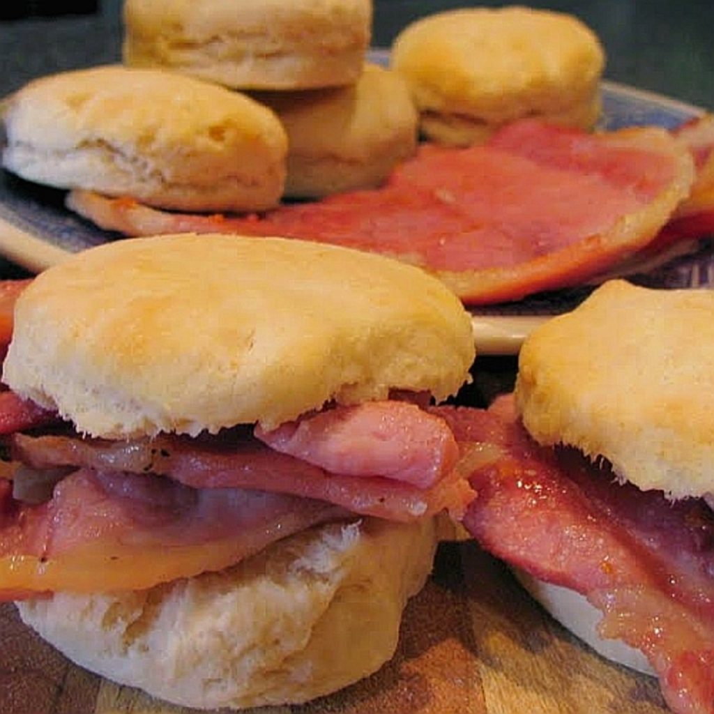 Country Ham And Biscuits Recipe