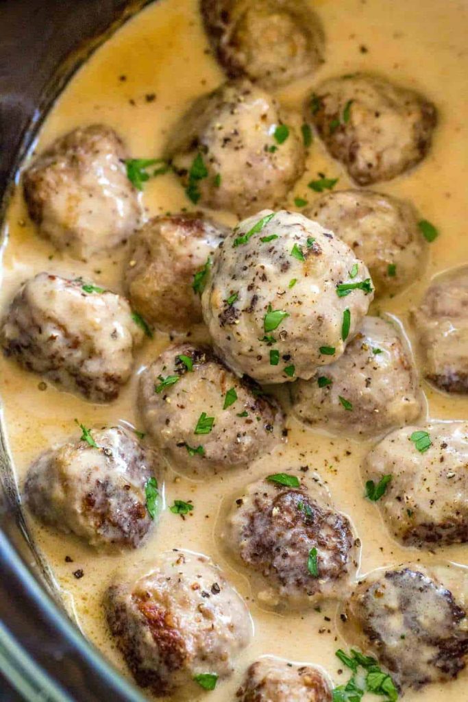 Easy Slow Cooker Swedish Meatballs Recipe