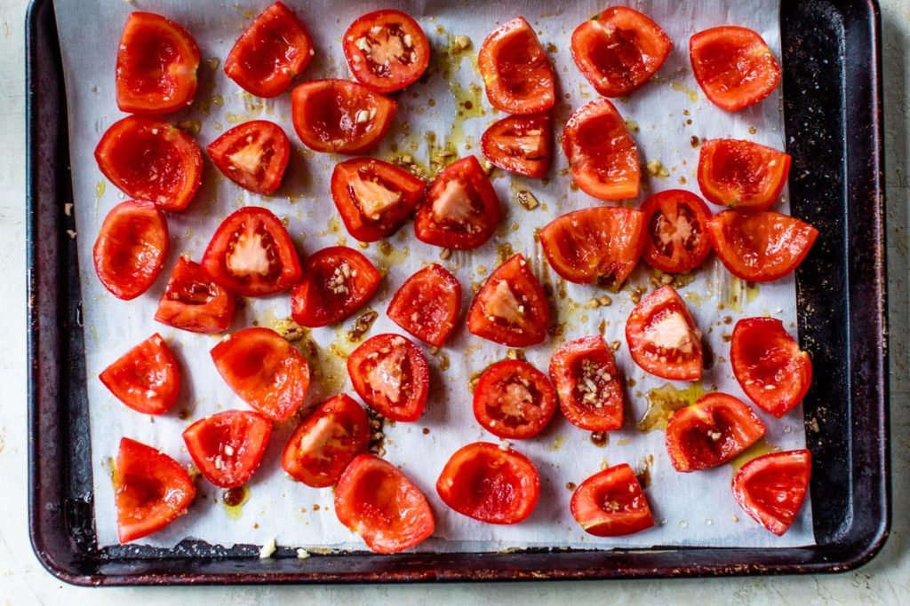 How To Make Delicious Roasted Tomatoes At Home
