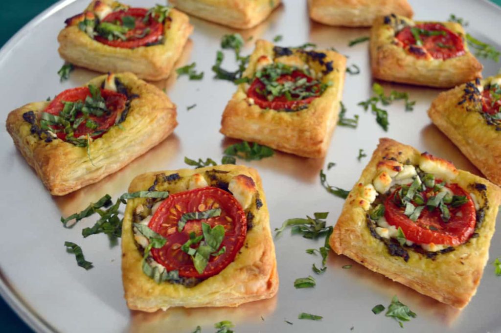 Ricotta and Sun-Dried Tomato Puff Pastry Bites